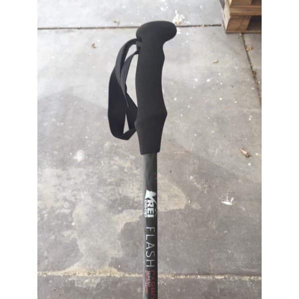 REI Co-op Flash Carbon Trekking Poles - grip and lock detail